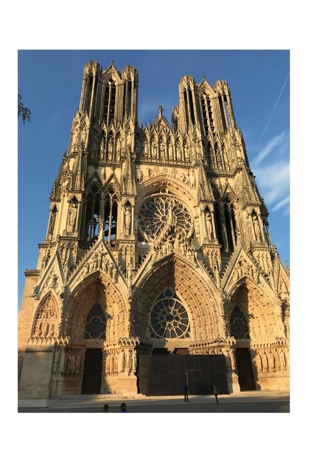 Suite Clovis 6 Reims Esterno foto