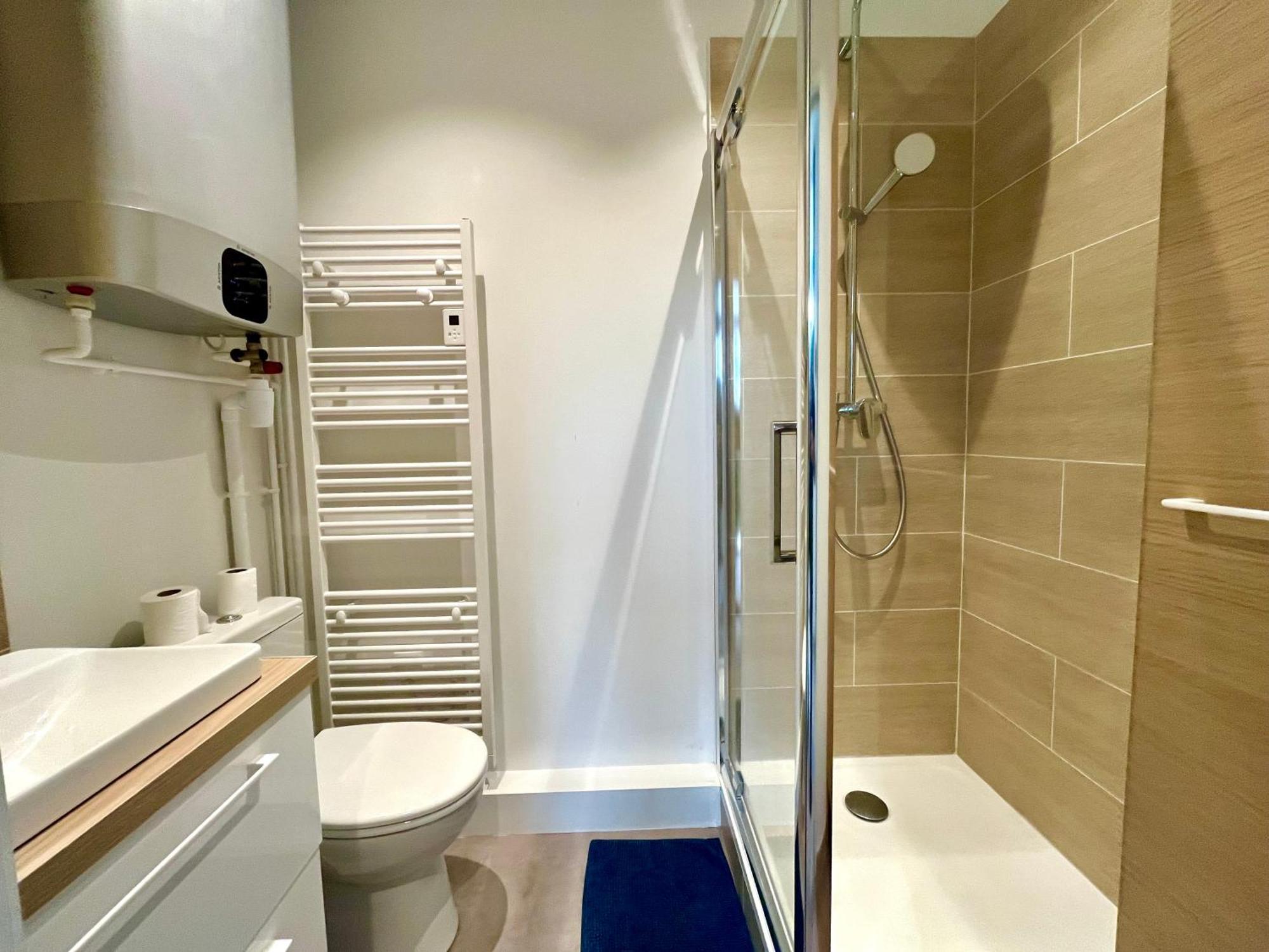 Suite Clovis 6 Reims Esterno foto