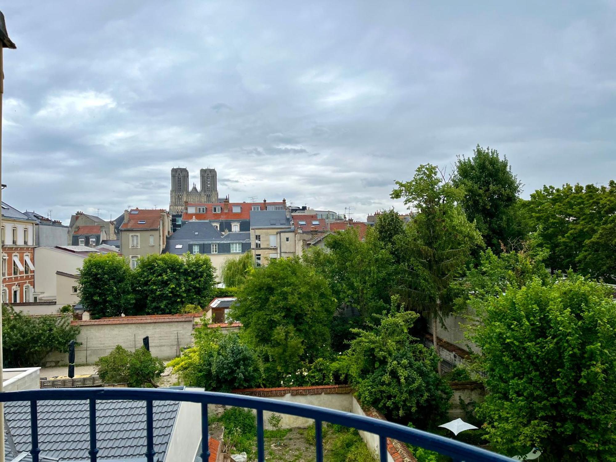 Suite Clovis 6 Reims Esterno foto